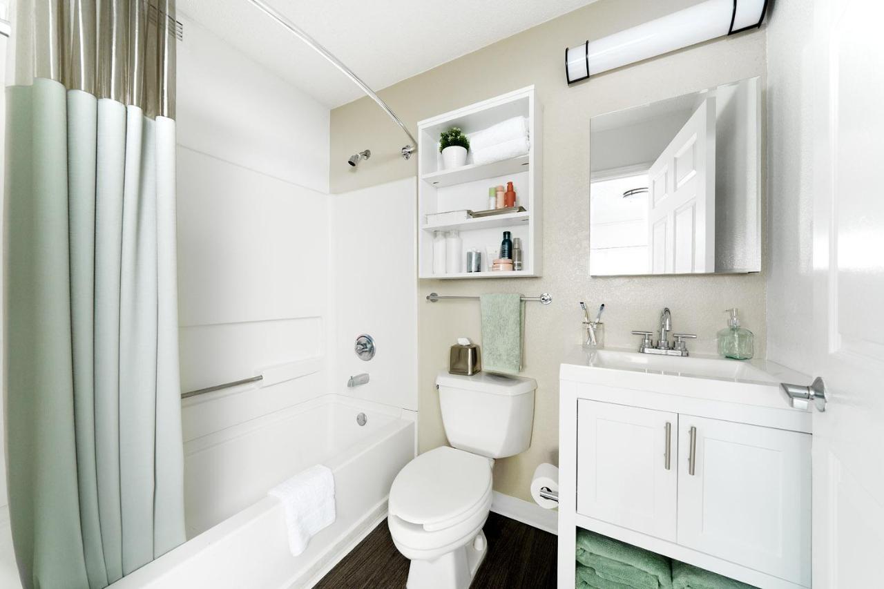 Intown Suites Extended Stay Indianapolis In -College Park Michigan Road Ngoại thất bức ảnh