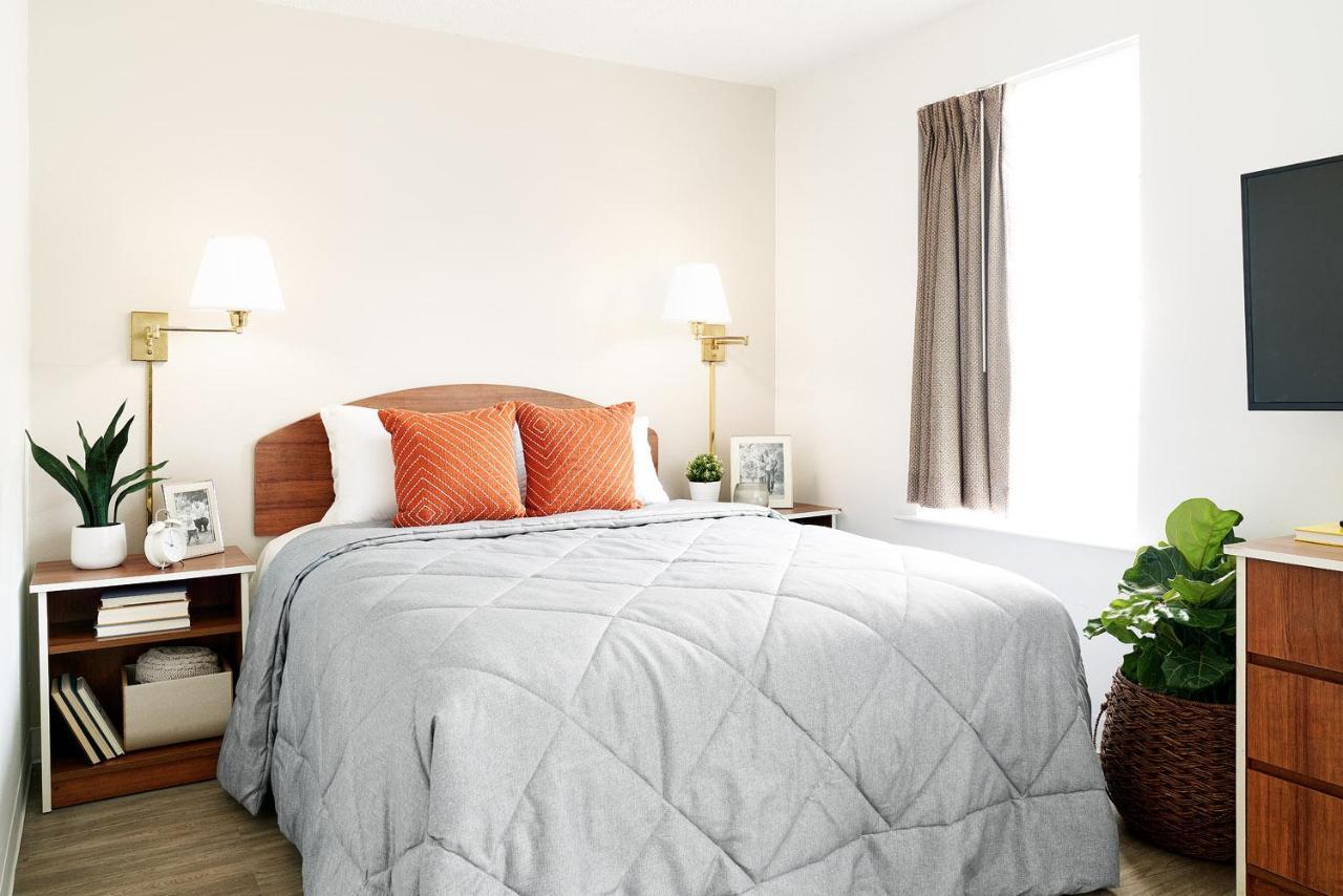 Intown Suites Extended Stay Indianapolis In -College Park Michigan Road Ngoại thất bức ảnh
